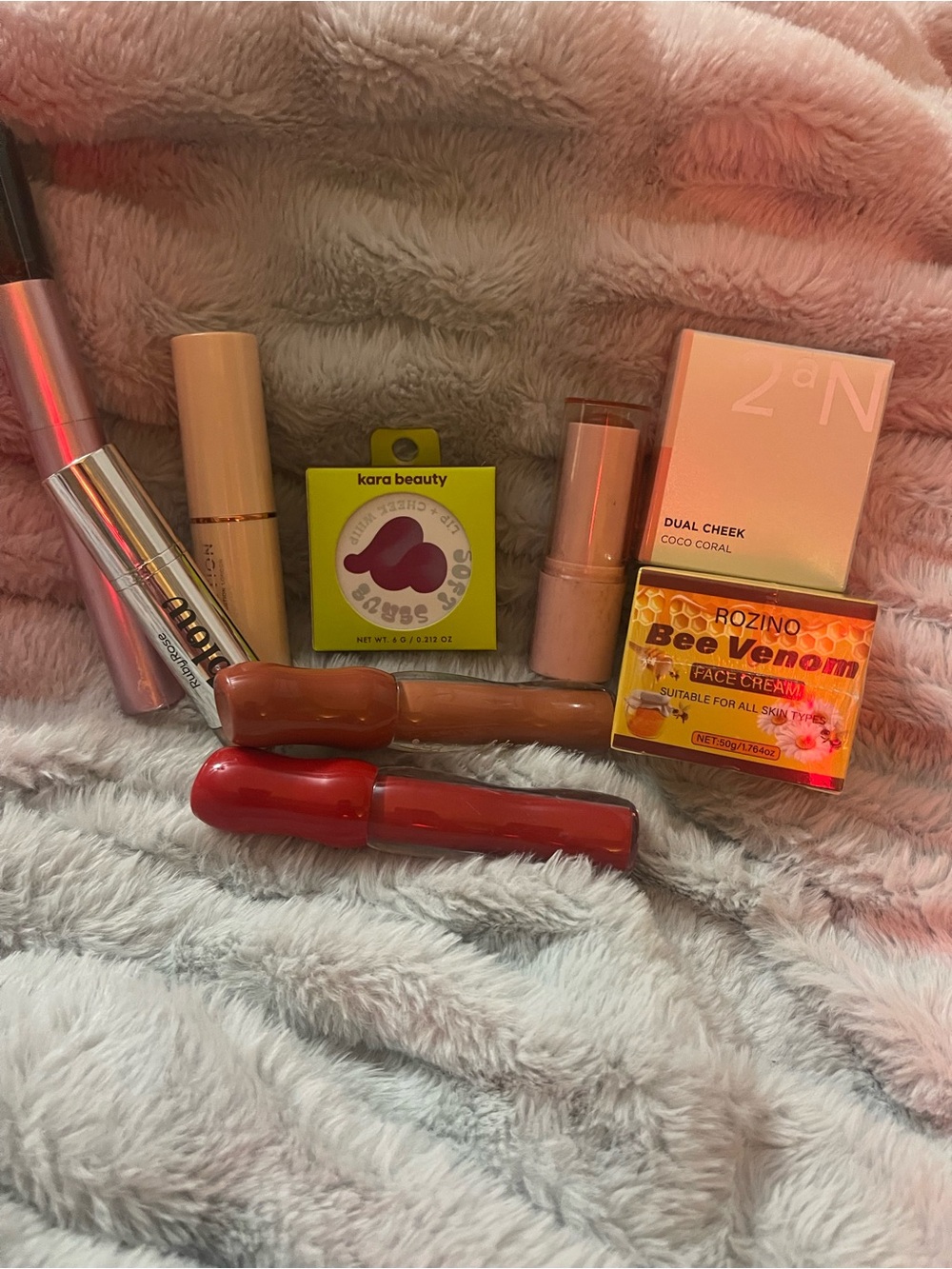 Assorted Women’s Makeup Set – pink & Coral Shades, foundation stick, cheek stick